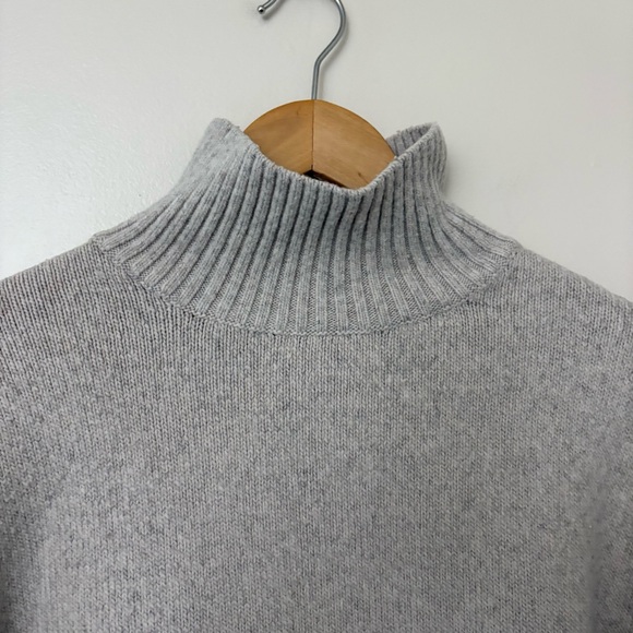 H&M Wool Blend Sweater Mockneck Relaxed Fit Taupe Size M - Picture 7 of 11